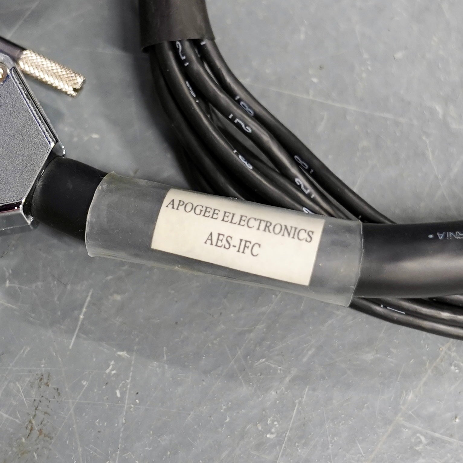 Apogee Electronics AES-IFC XLR to DB-25