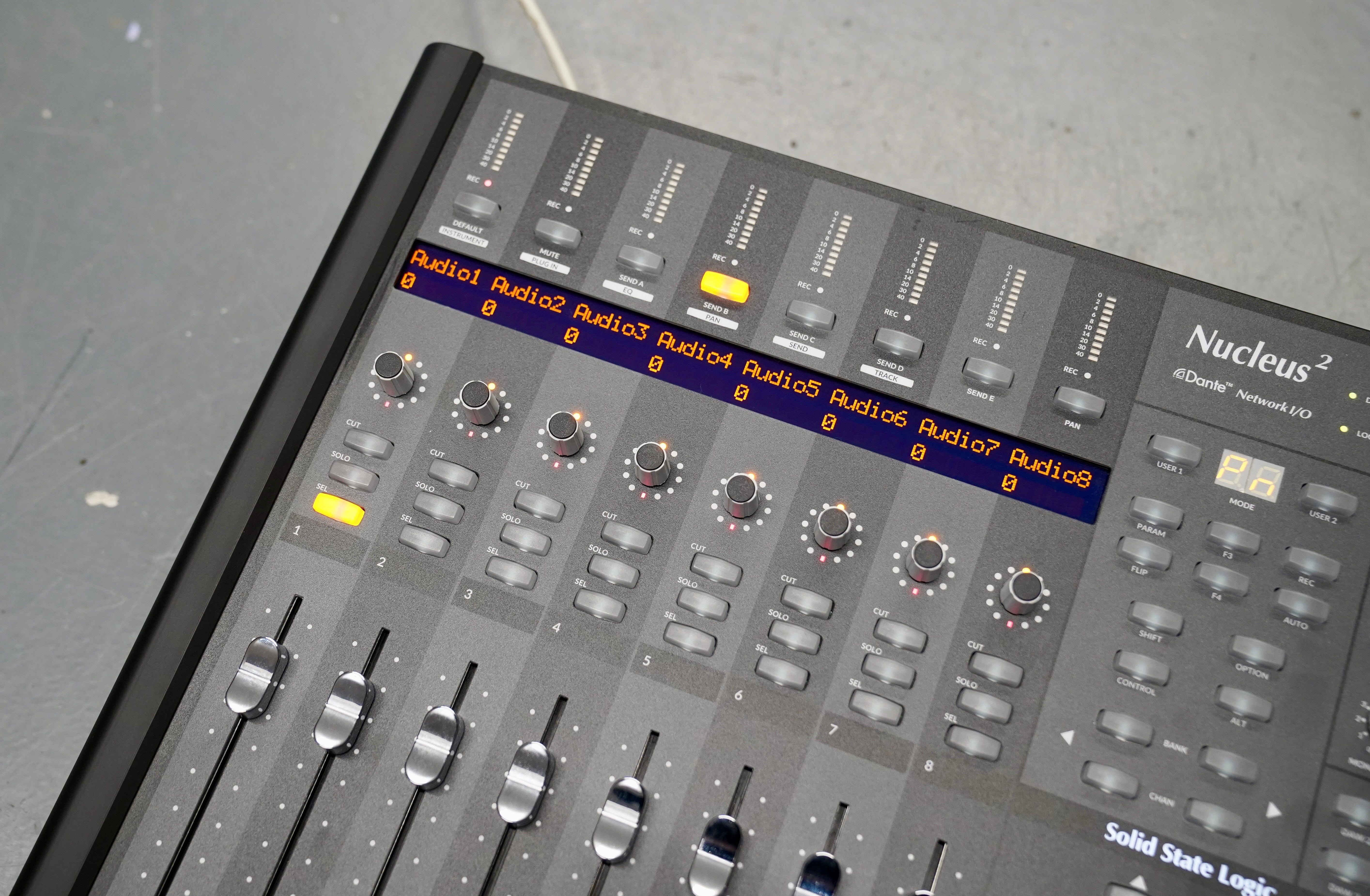 SSL Nucleus 2 Dark