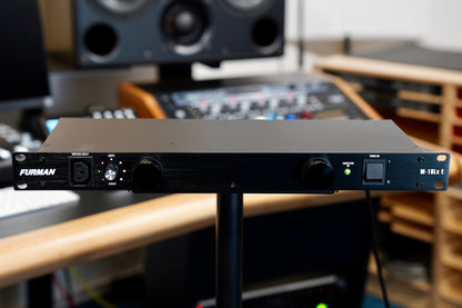 Furman M-10Lx-E Power Conditioner