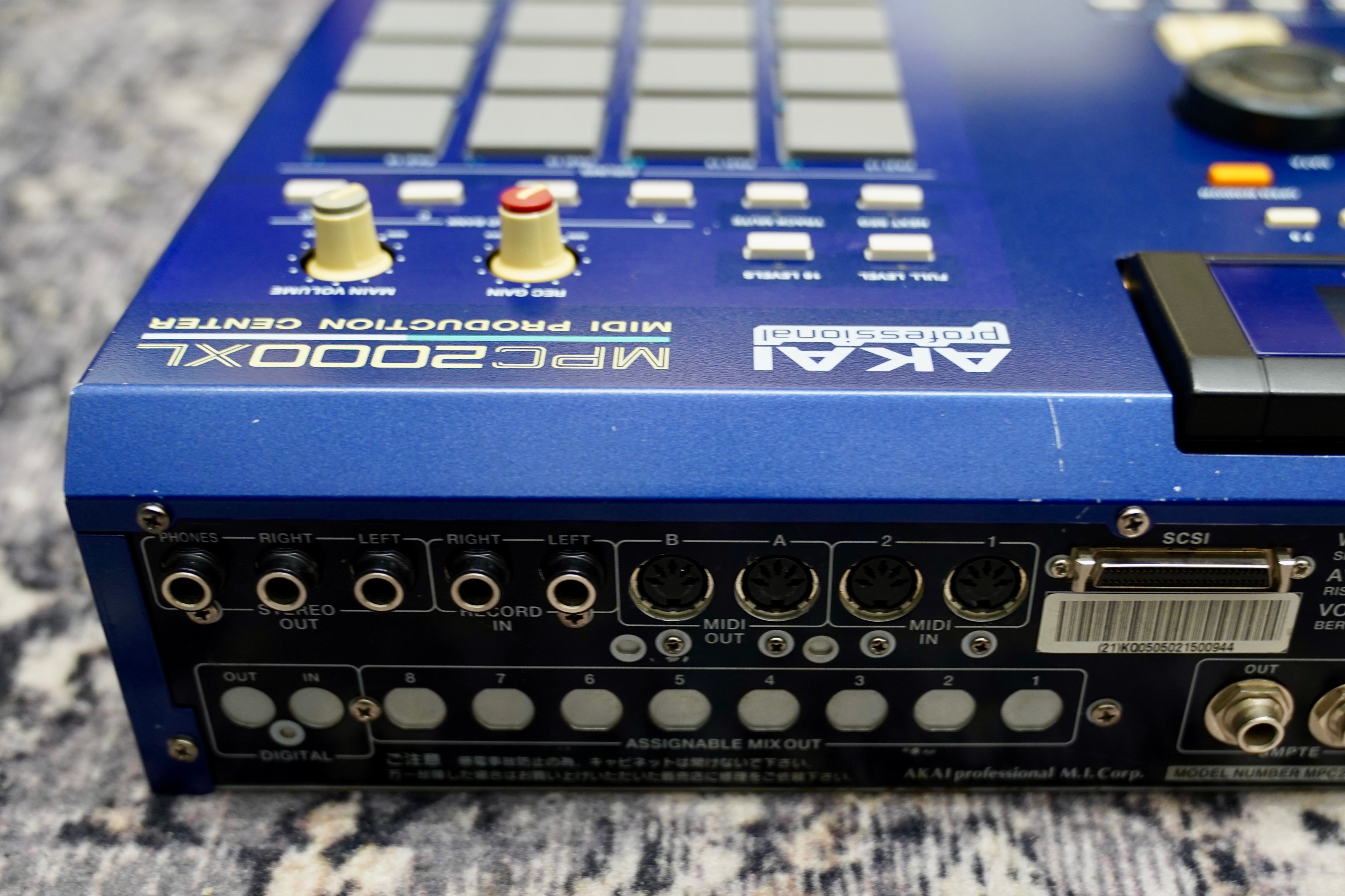 AKAI MPC2000XL
