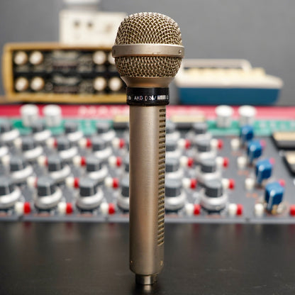 AKG D24
