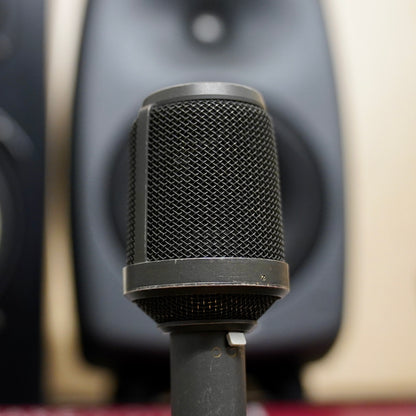 Neumann KM86i