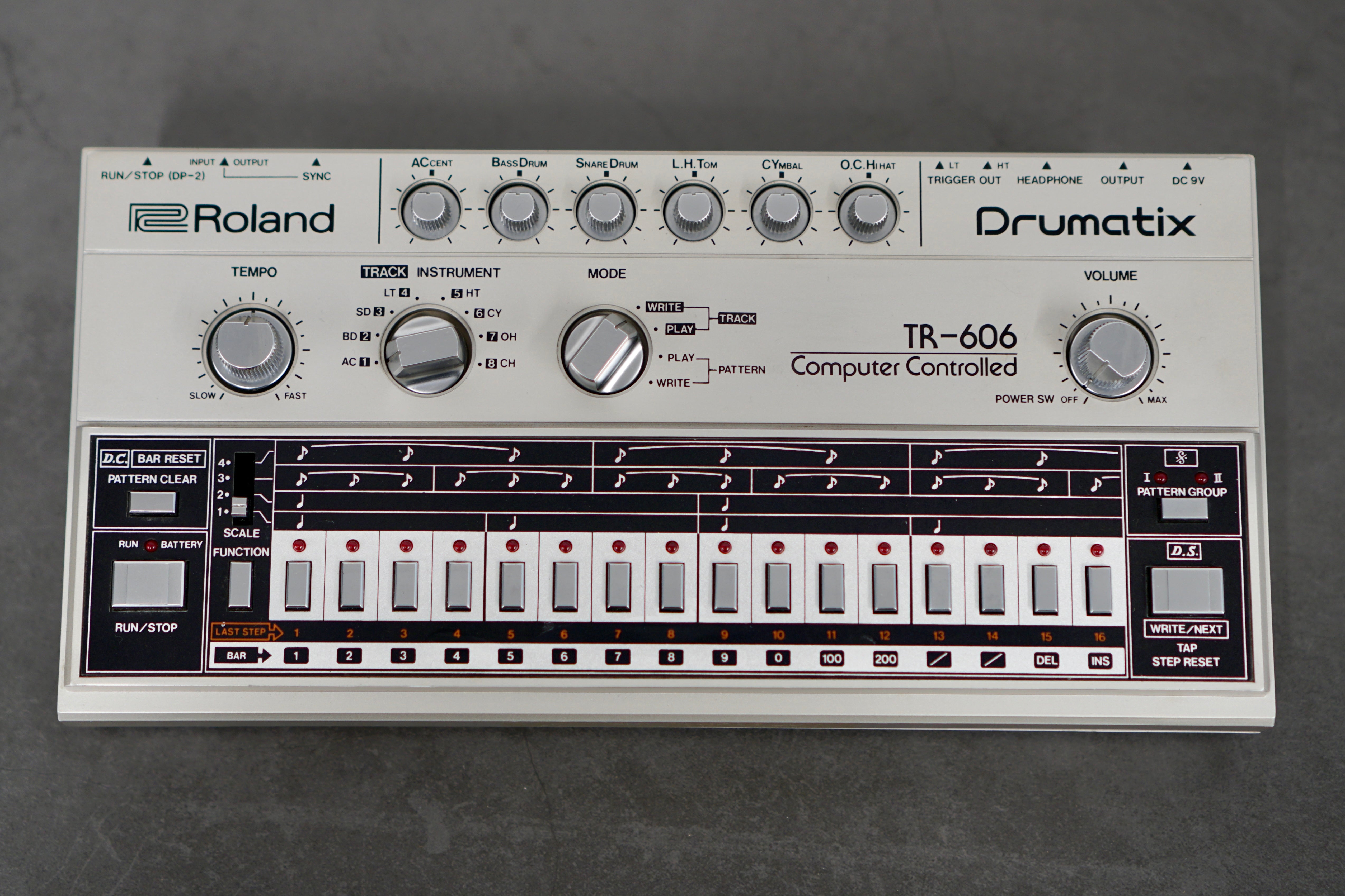 Roland TR-606