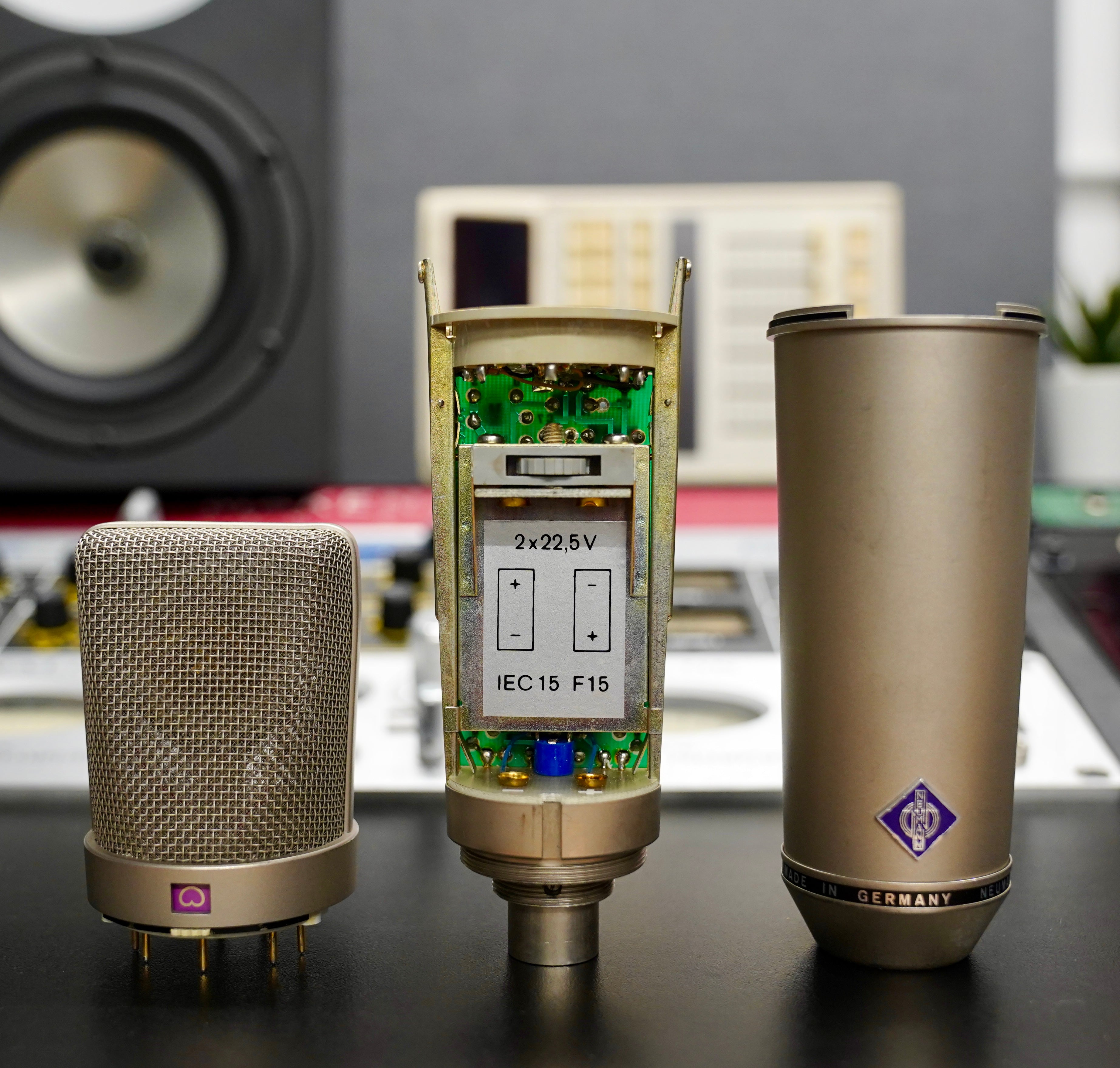 Neumann U87 (1979)