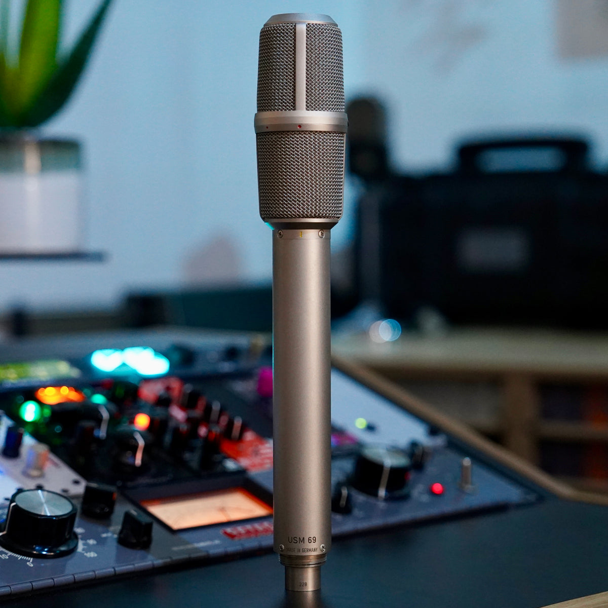 Neumann USM 69
