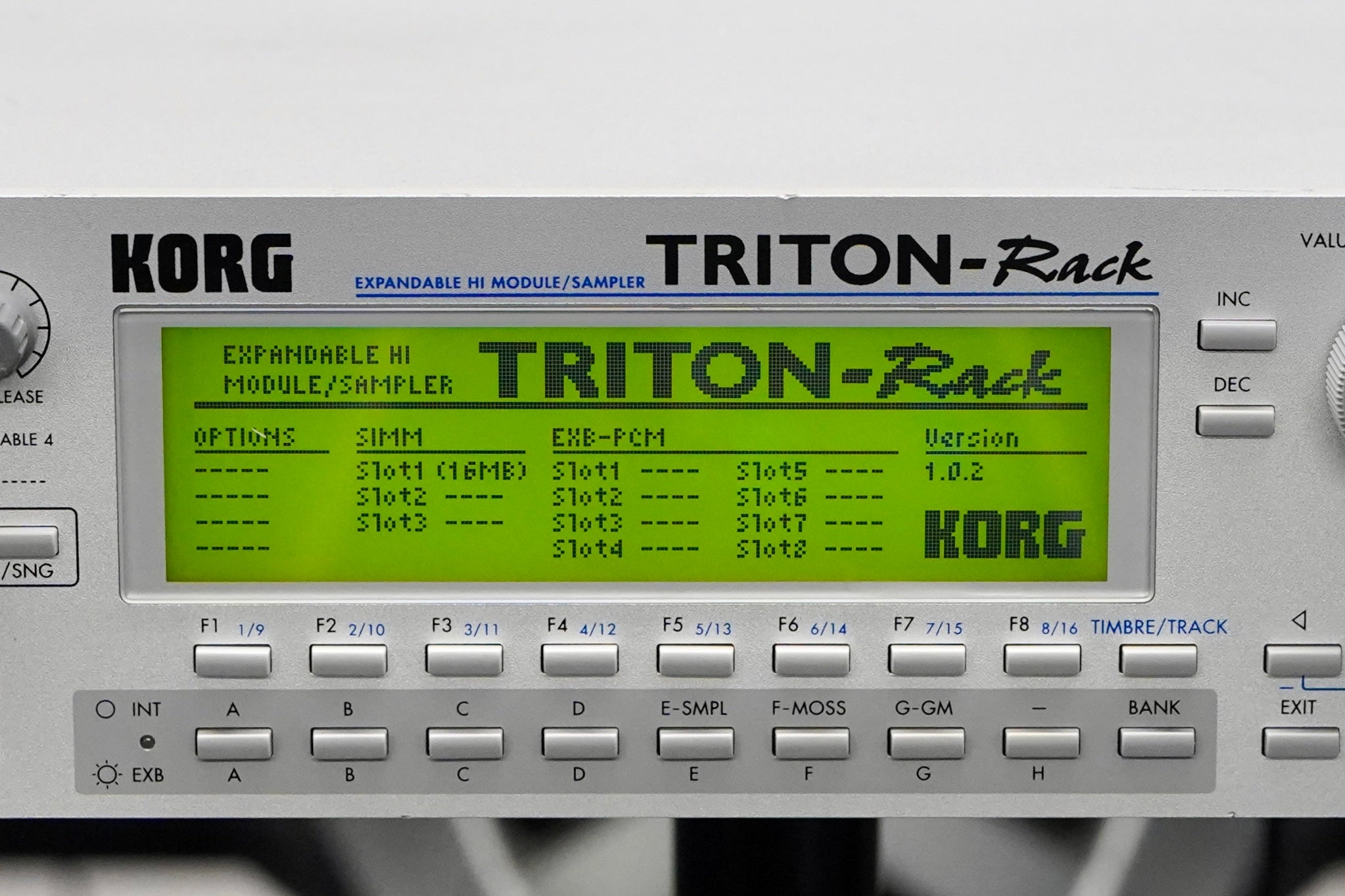 鍵盤楽器 KORG TRITON Rack Ver1.5.2 KORG TRITON RACK Sound Module Synth Synthesizer Sampler Used