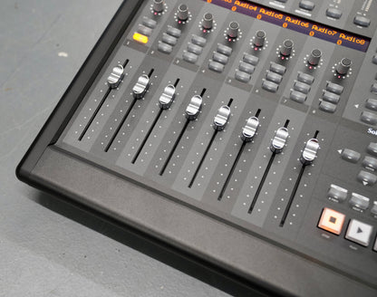 SSL Nucleus 2 Dark