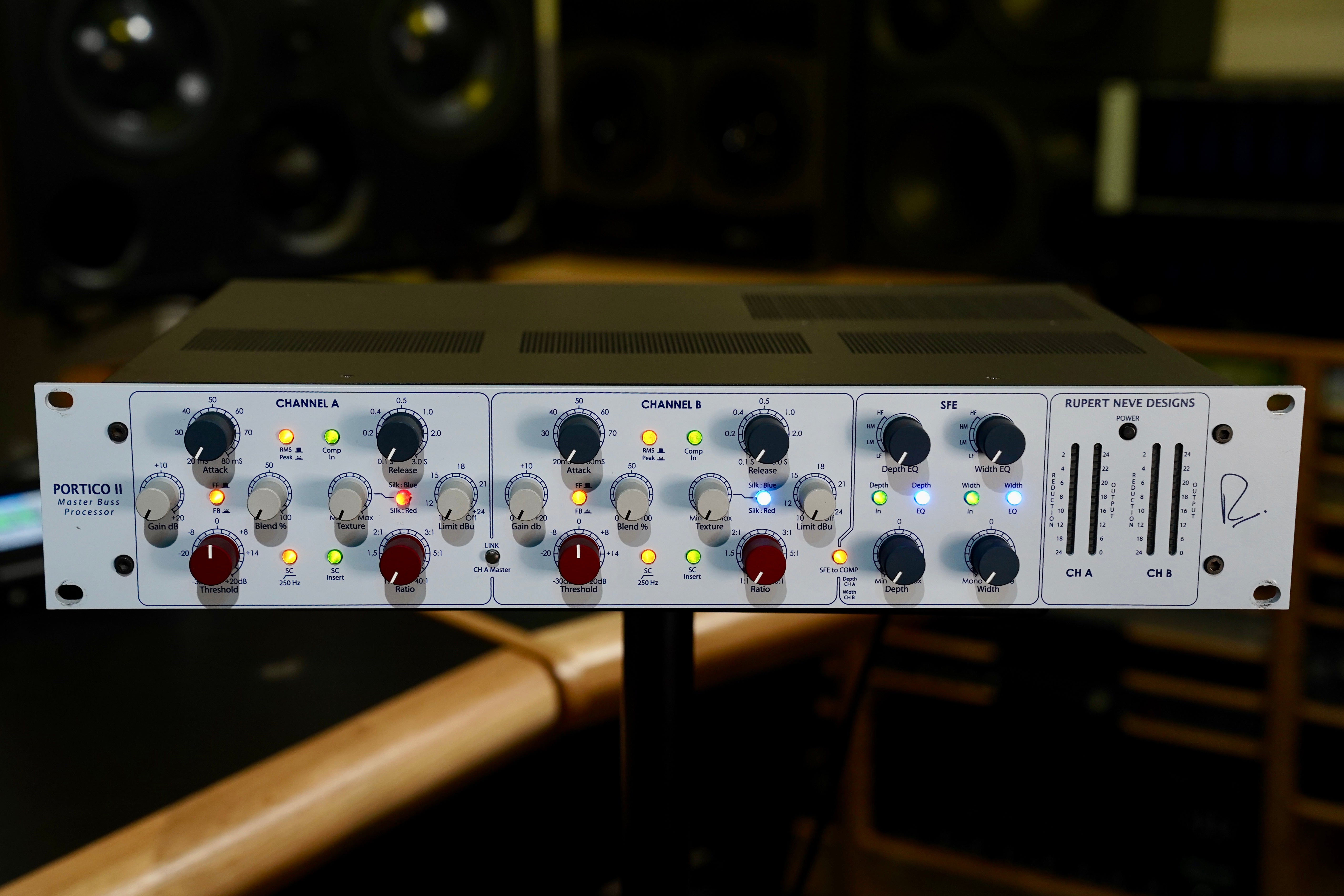 Rupert Neve Designs Master Buss Processor