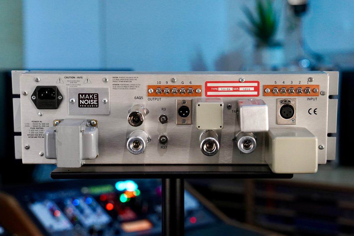 Universal Audio LA-2A Leveling Amplifier