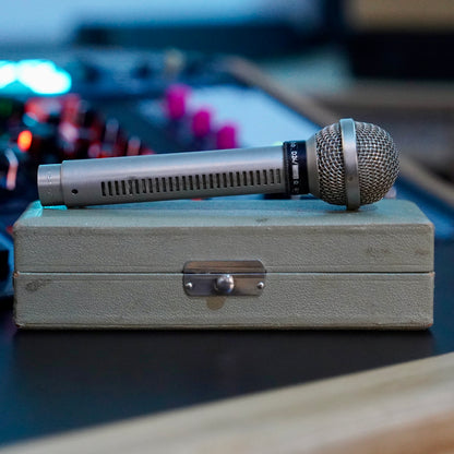 AKG D24