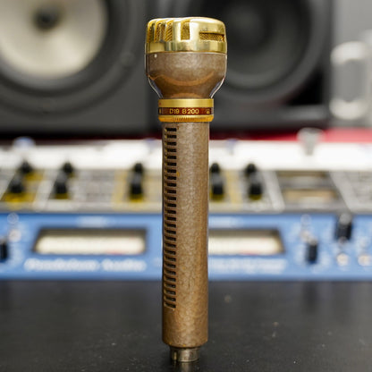 AKG D19 B200