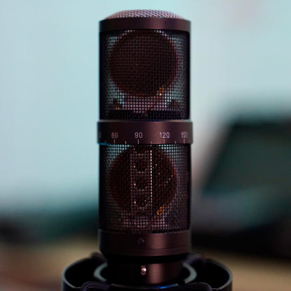 AKG C422