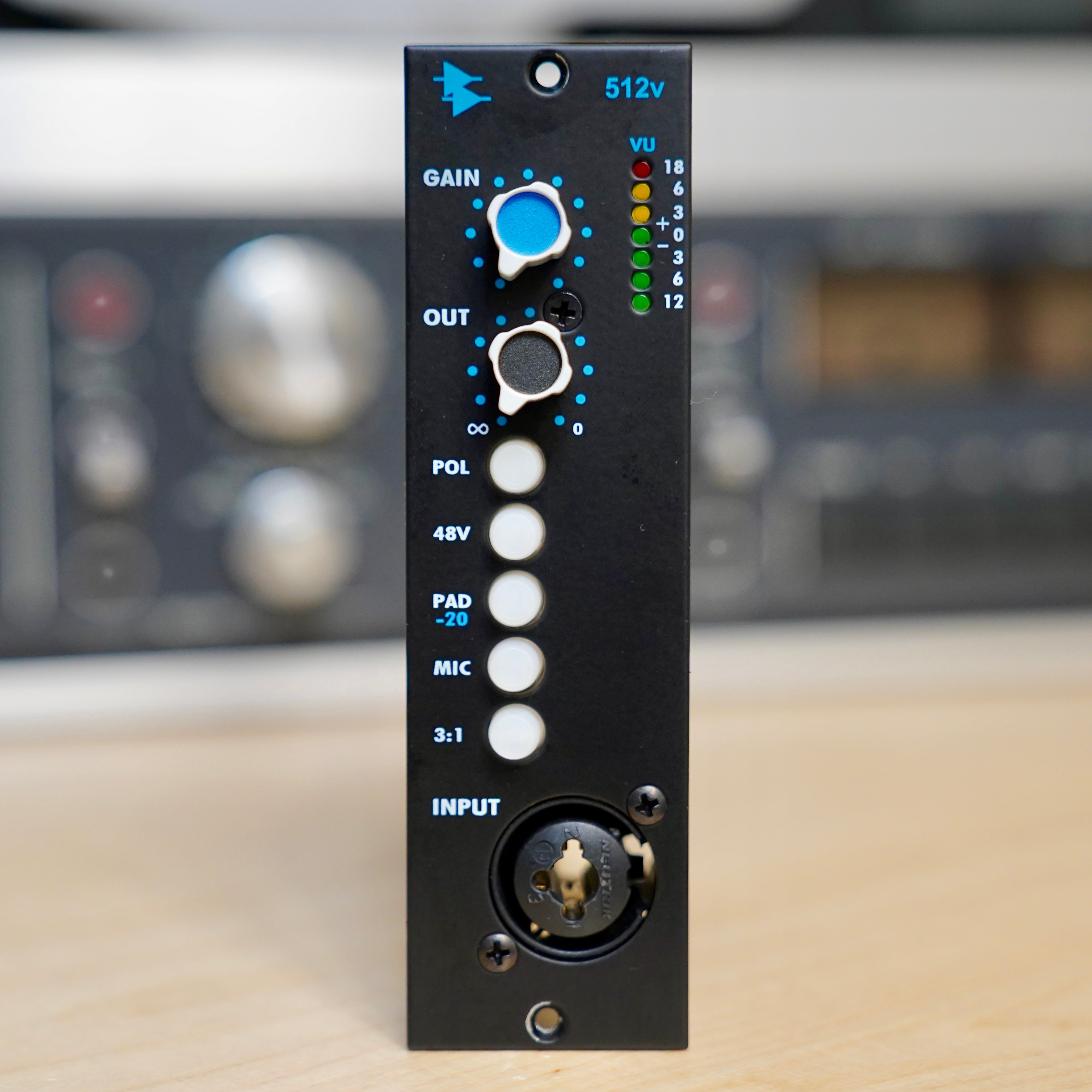 API 512V Discrete Mic/Line Preamp