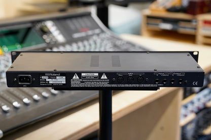 Roland M-VS1 Vintage Synth Sound Expansion Rack Module