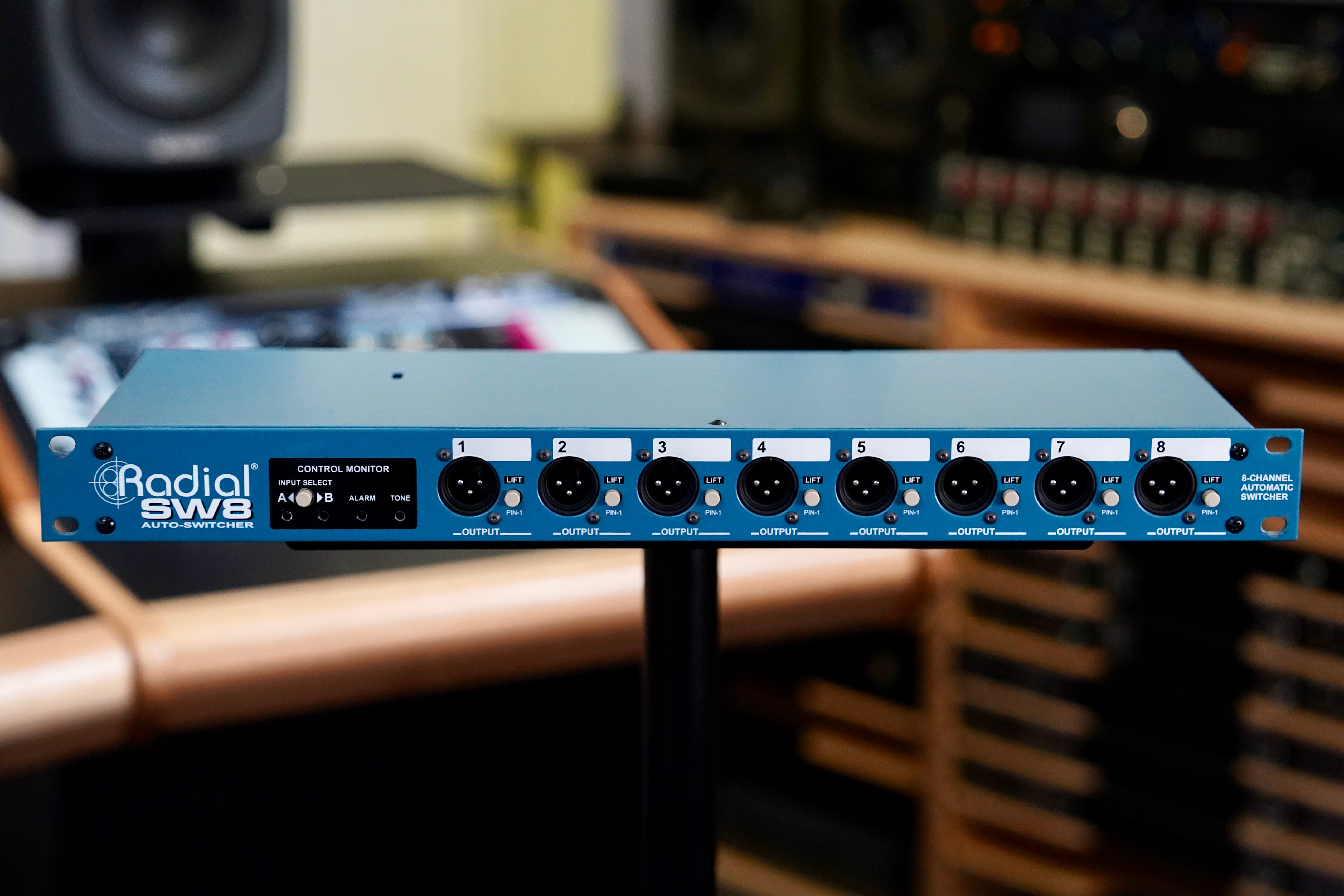 Radial SW8 Auto Switcher