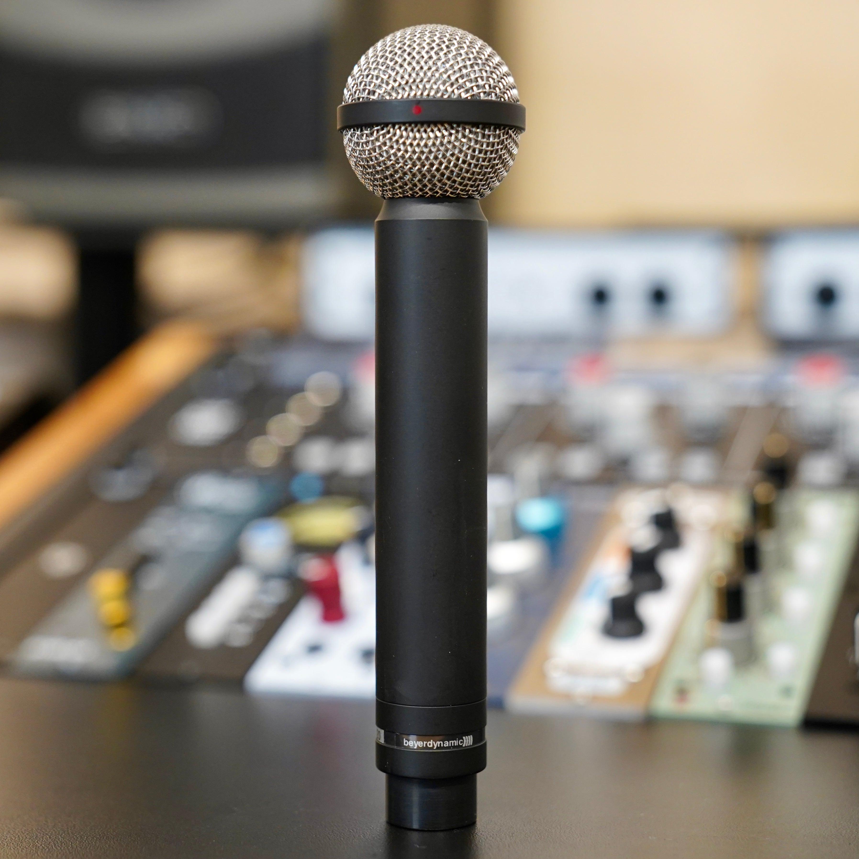 Beyerdynamic M160 Double Ribbon Microphone