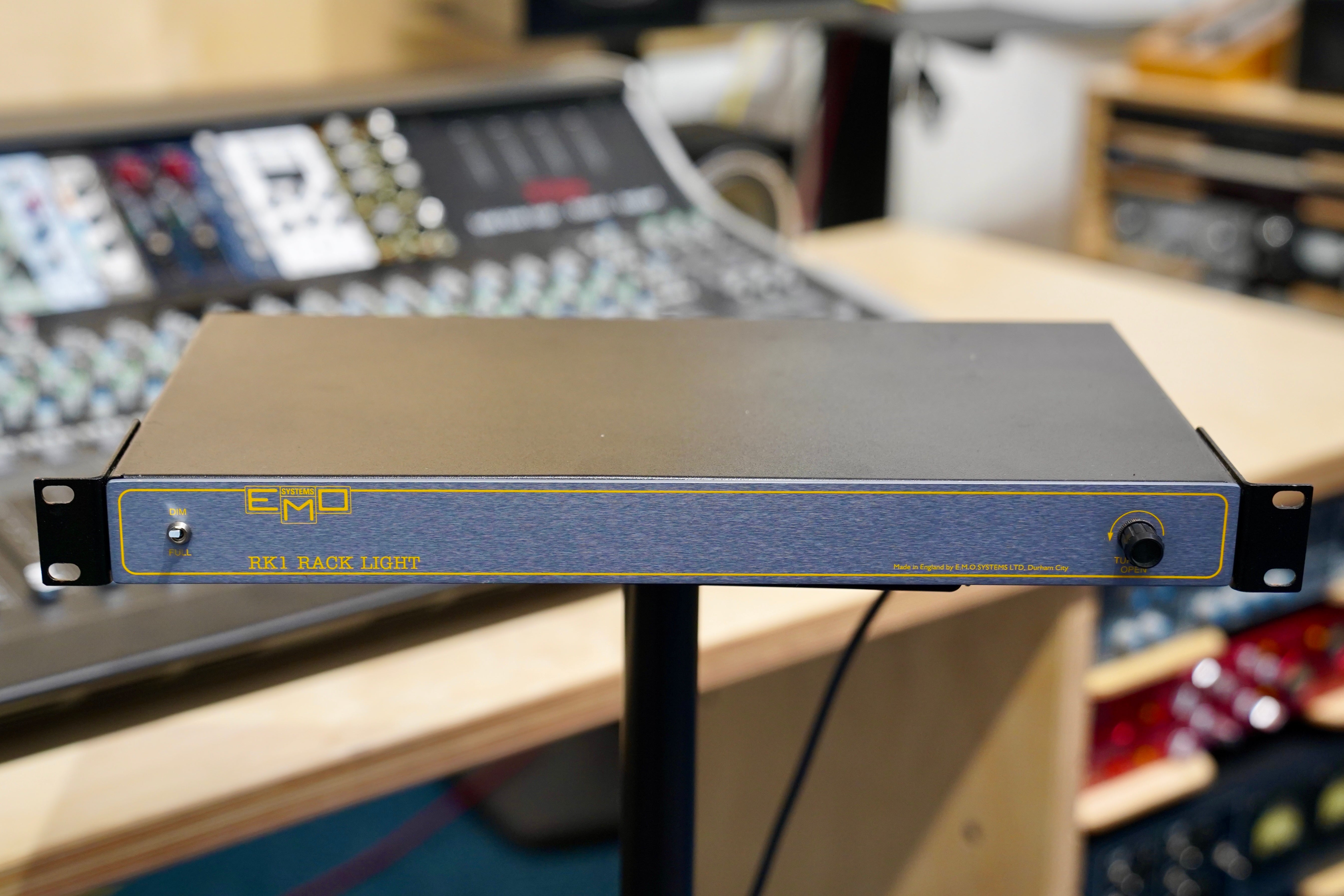 EMO System RK1 Rack Light