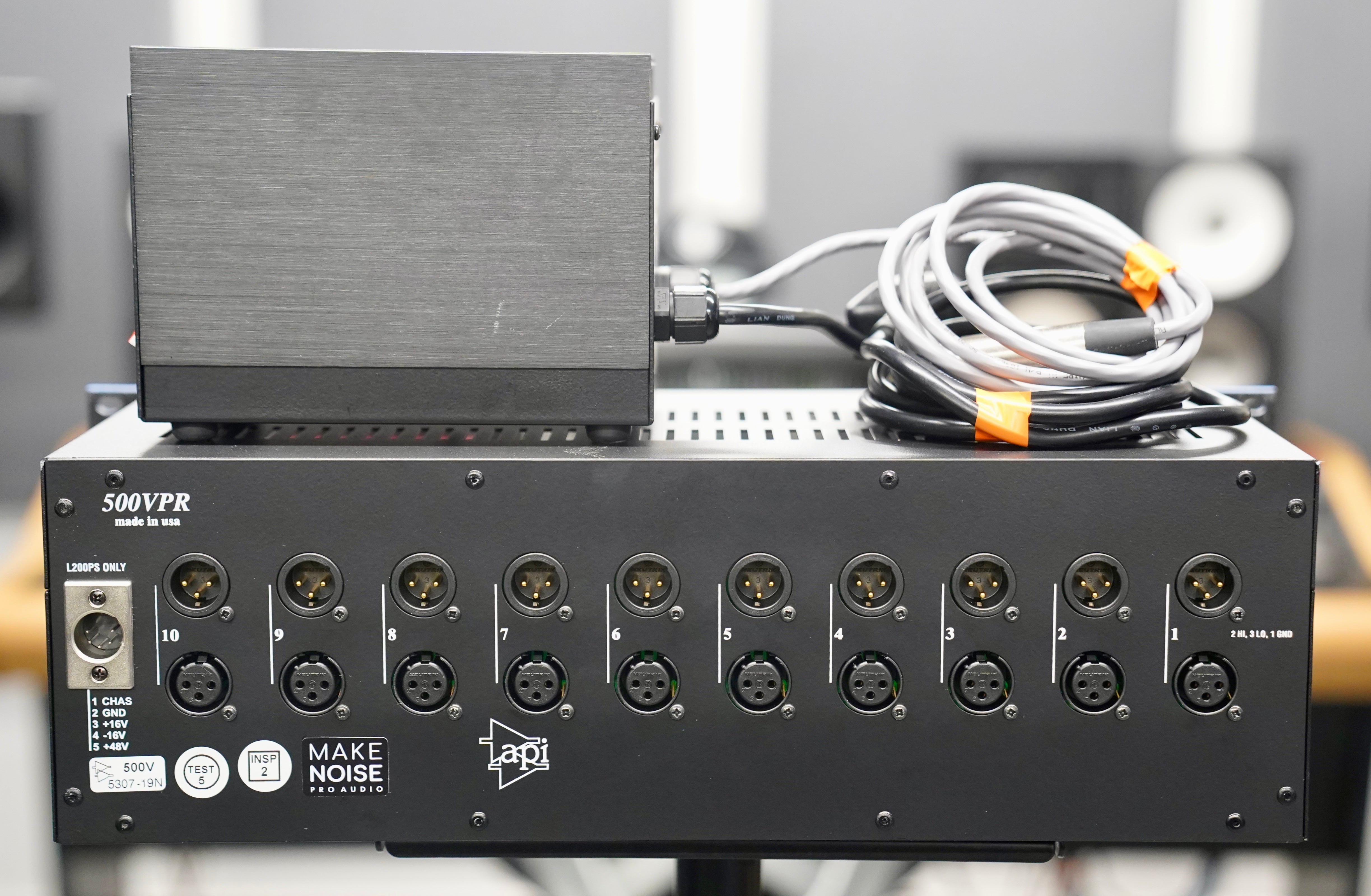 API 500VPR 500 Series Chassis