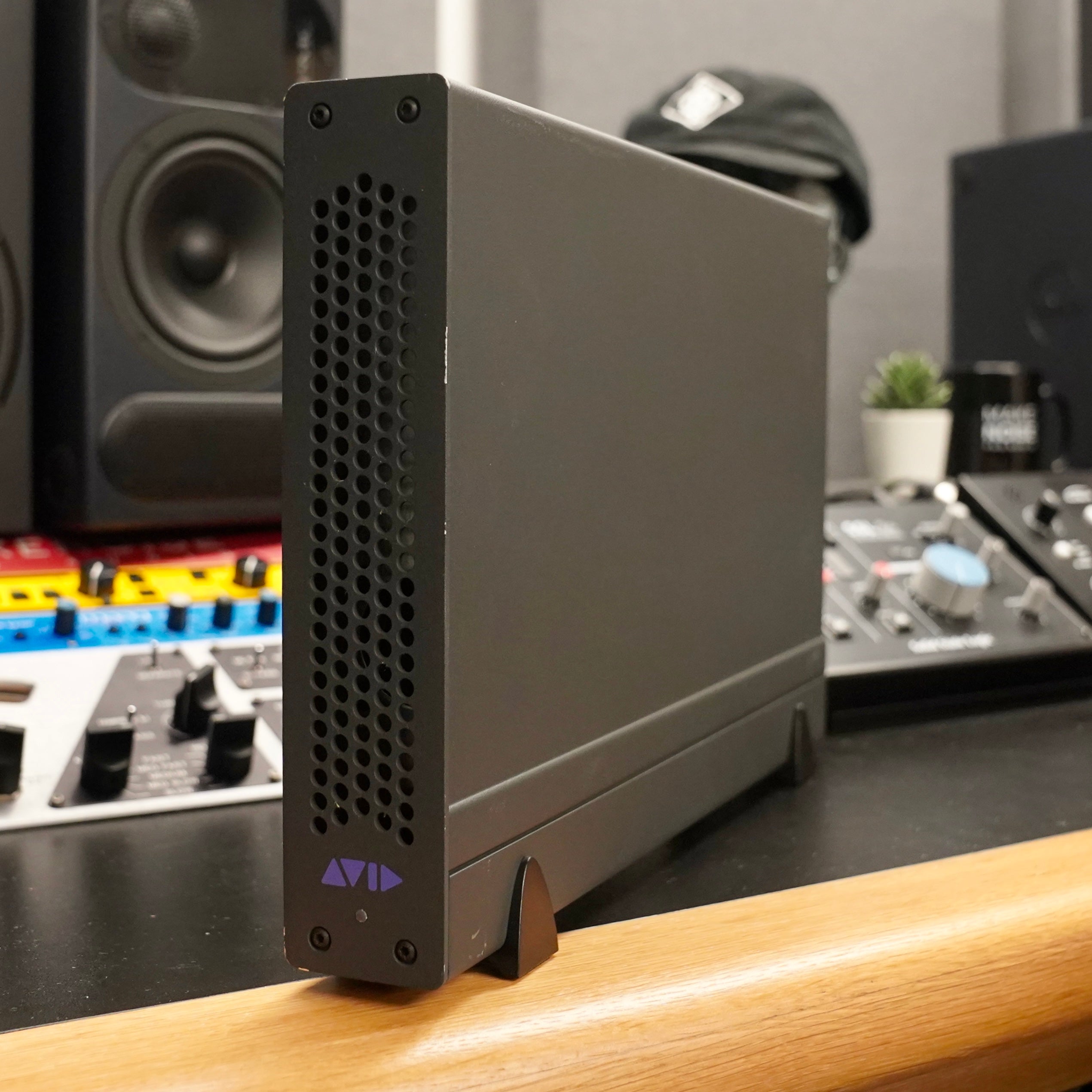 Avid Pro Tools HDX TB3 Chassis