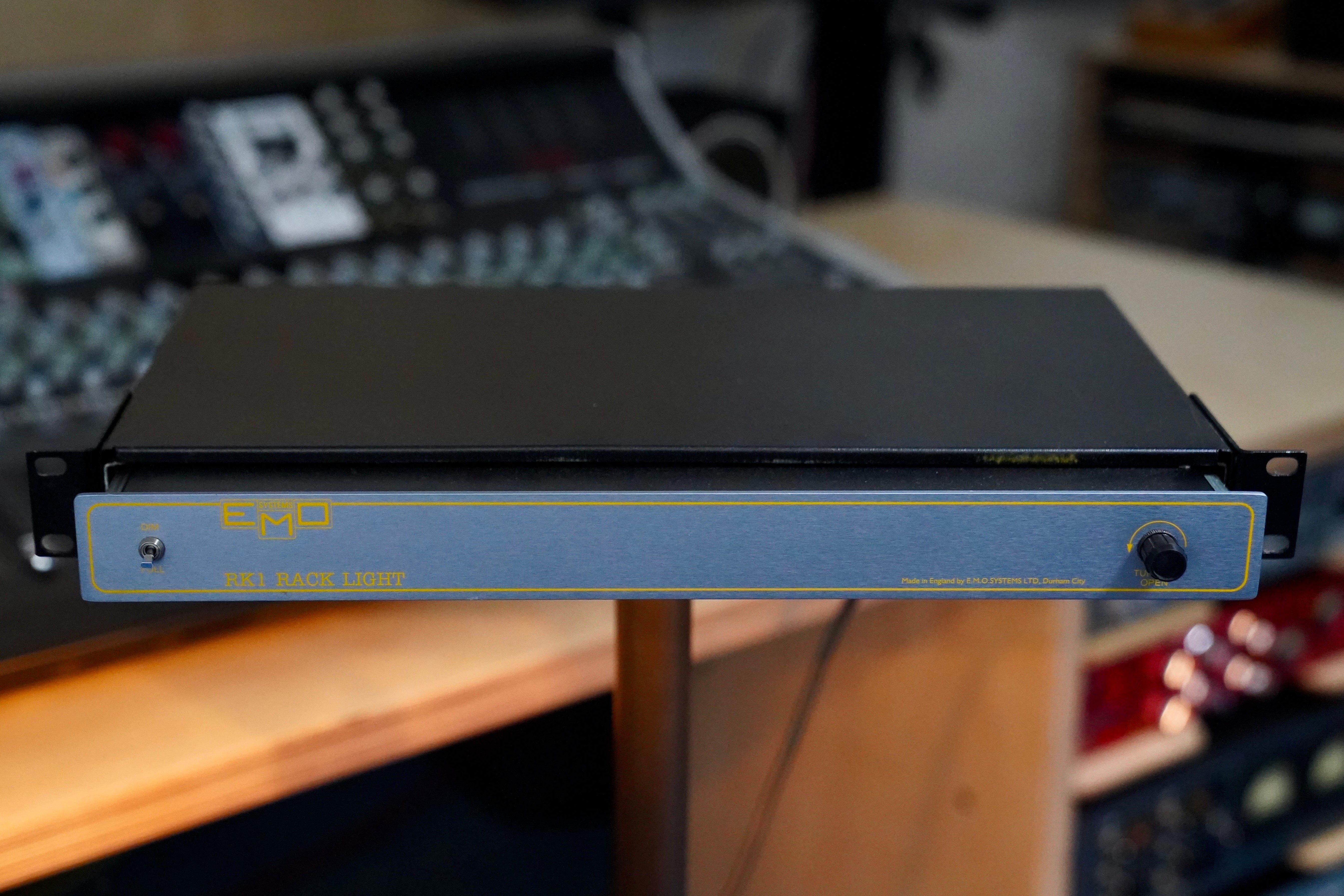 EMO System RK1 Rack Light