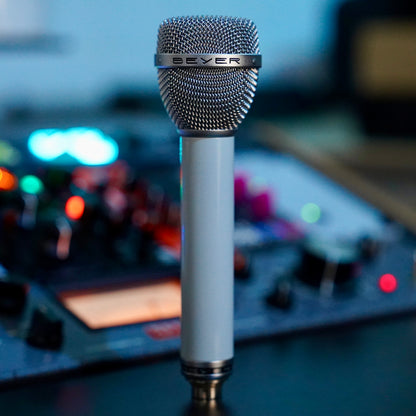 Beyerdynamic M69
