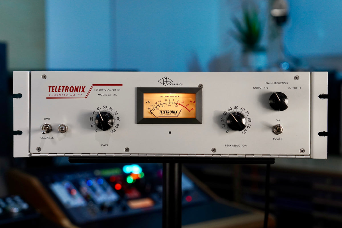 Universal Audio LA-2A Leveling Amplifier