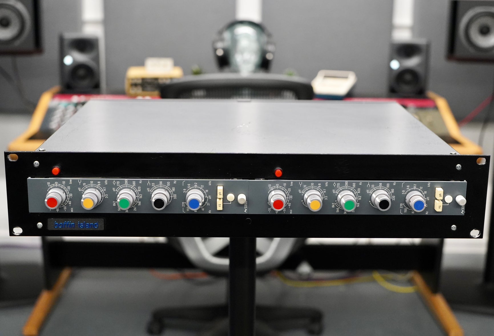 Neve 33135 Racked Pair