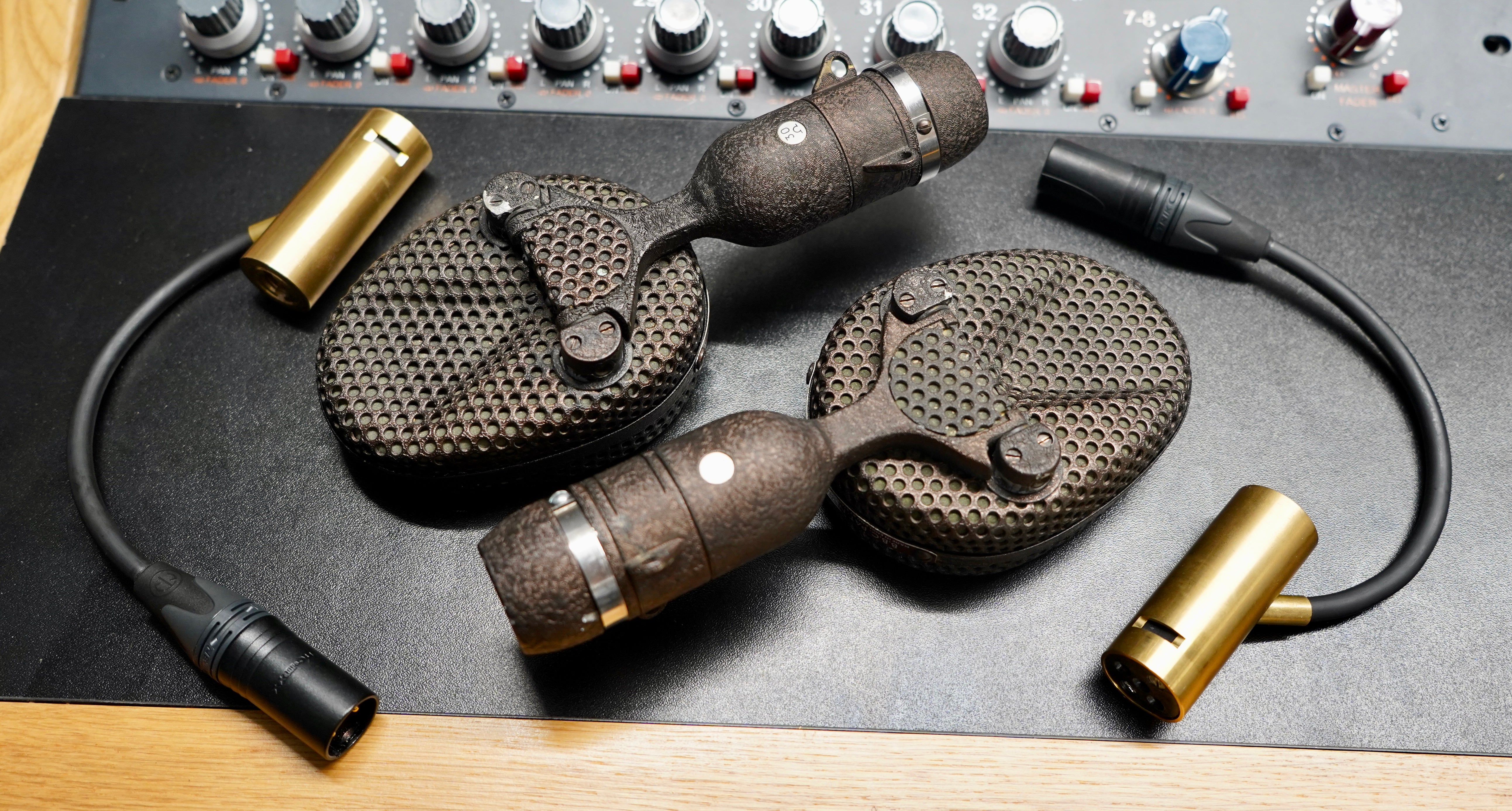 STC 4038 (30 ohm) Pair