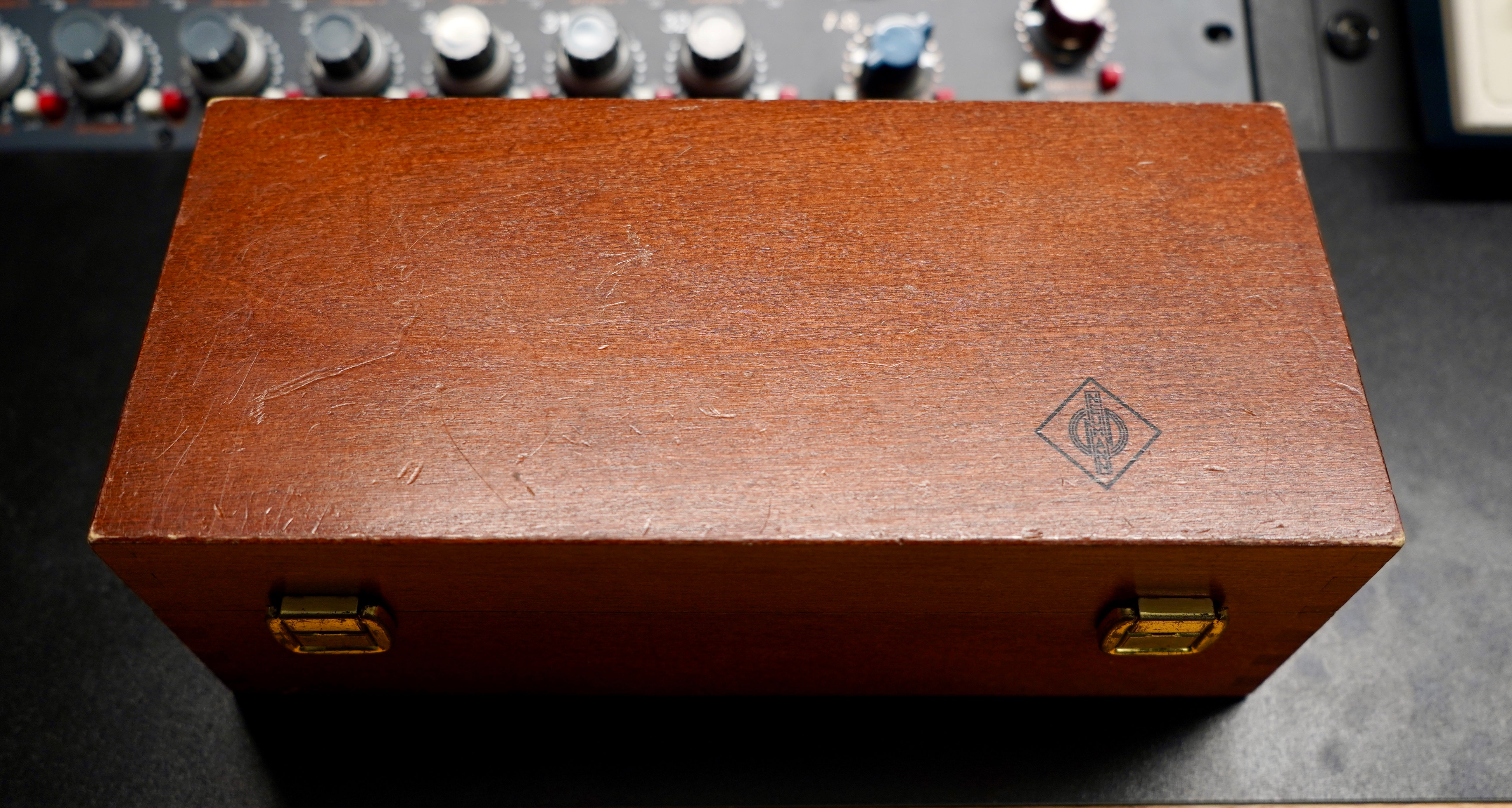 Neumann TLM 170 R