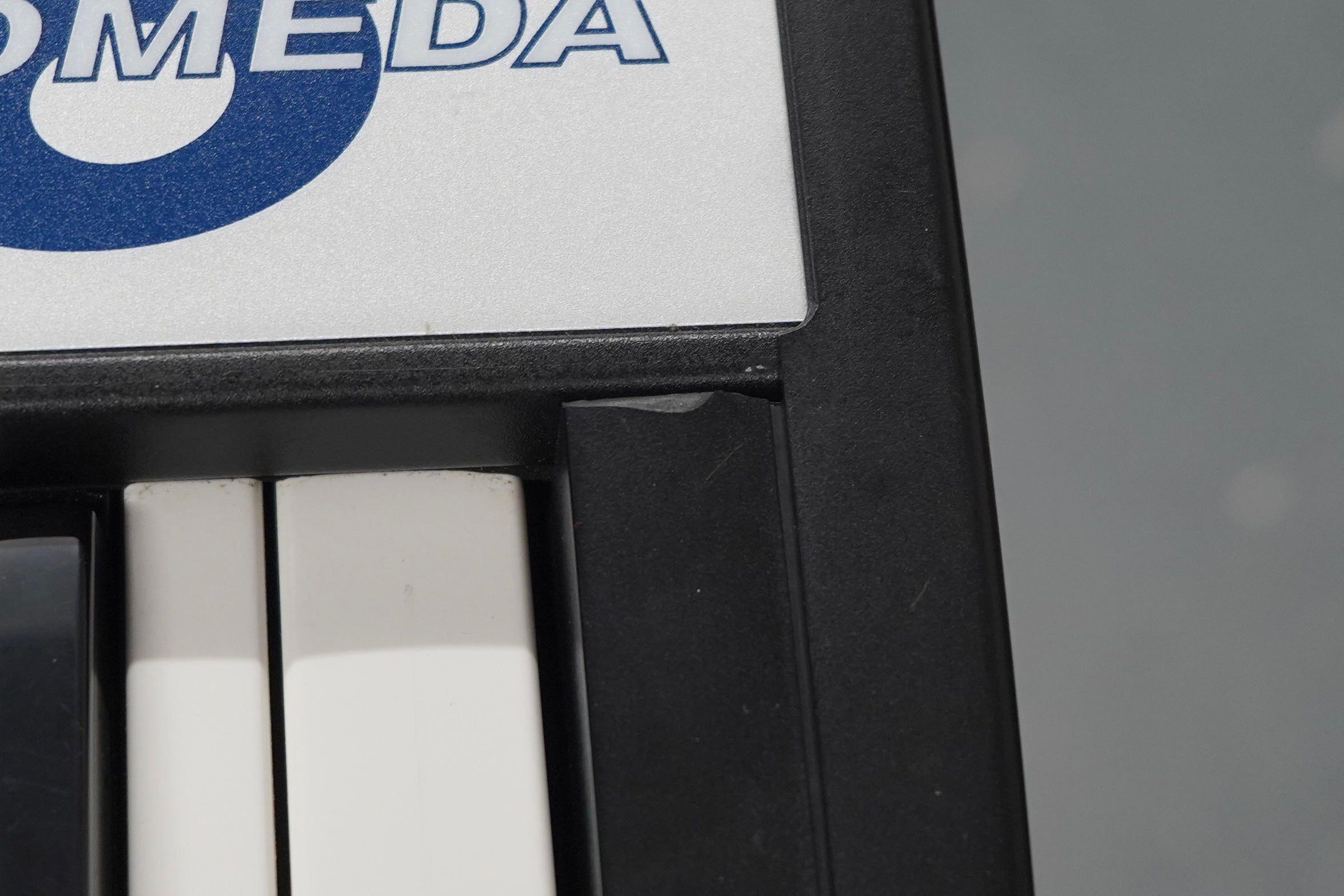 Alesis Andromeda A6