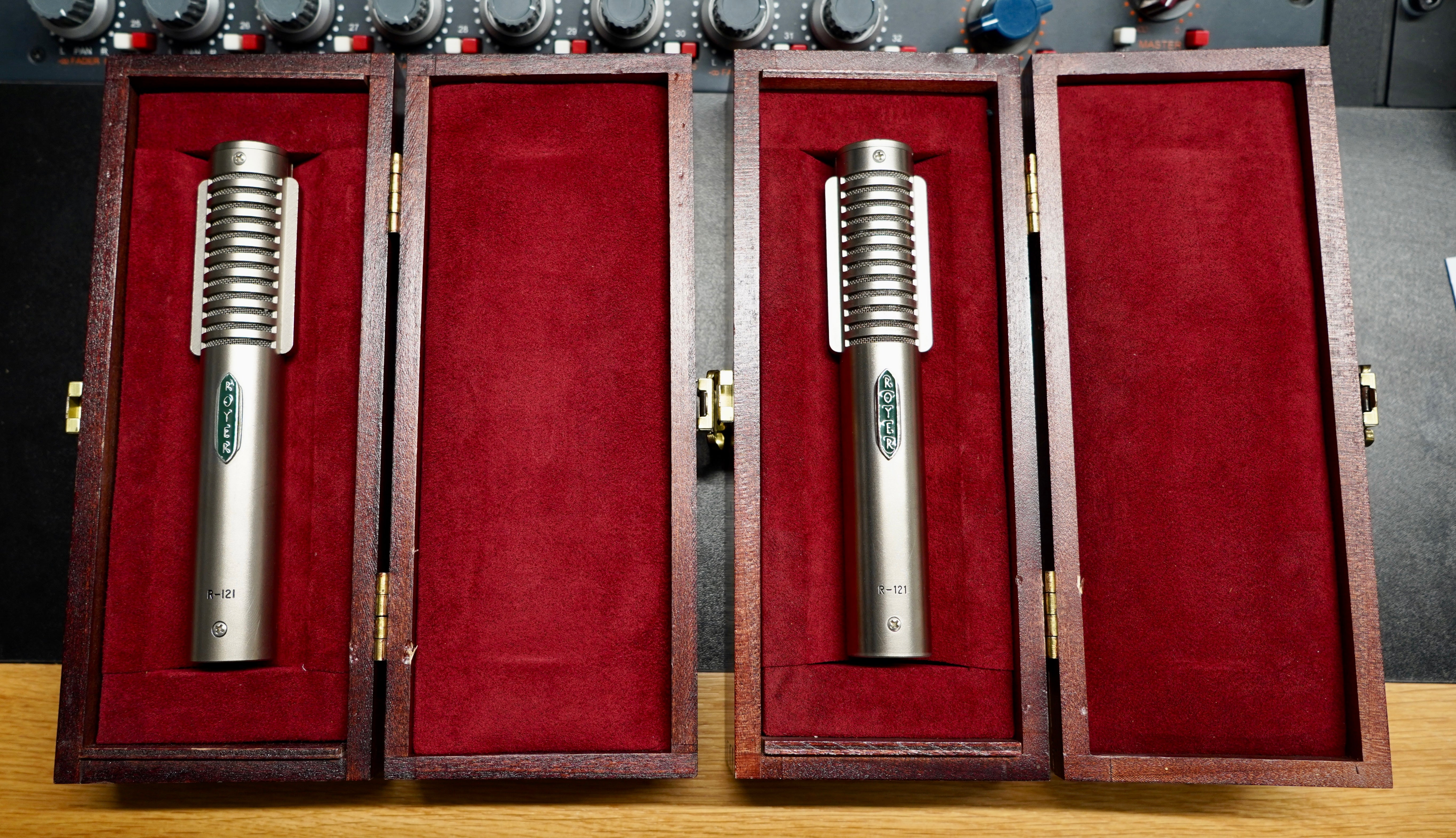 Royer R-121 (Pair)