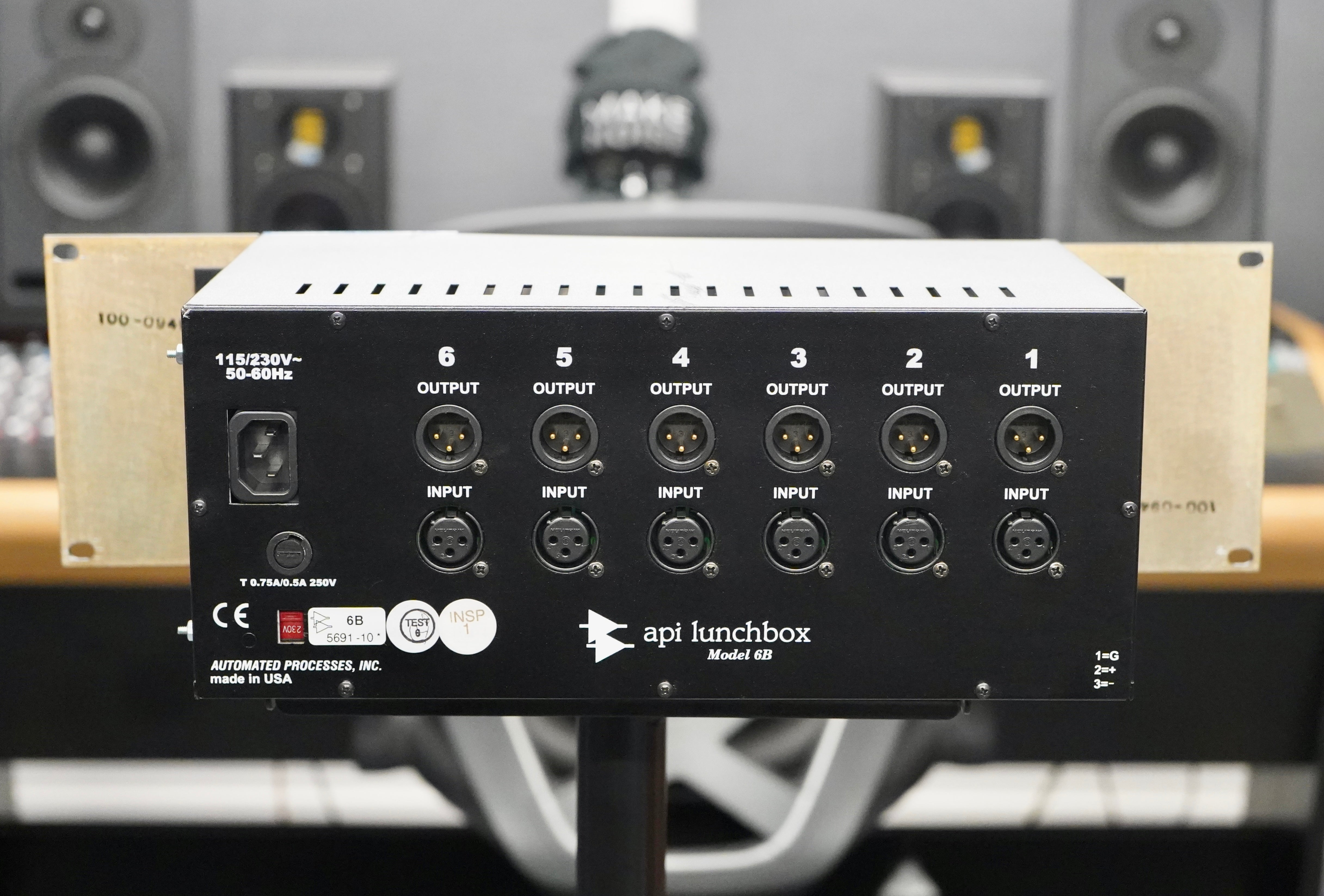 API 500-6B 500 Series Chassis