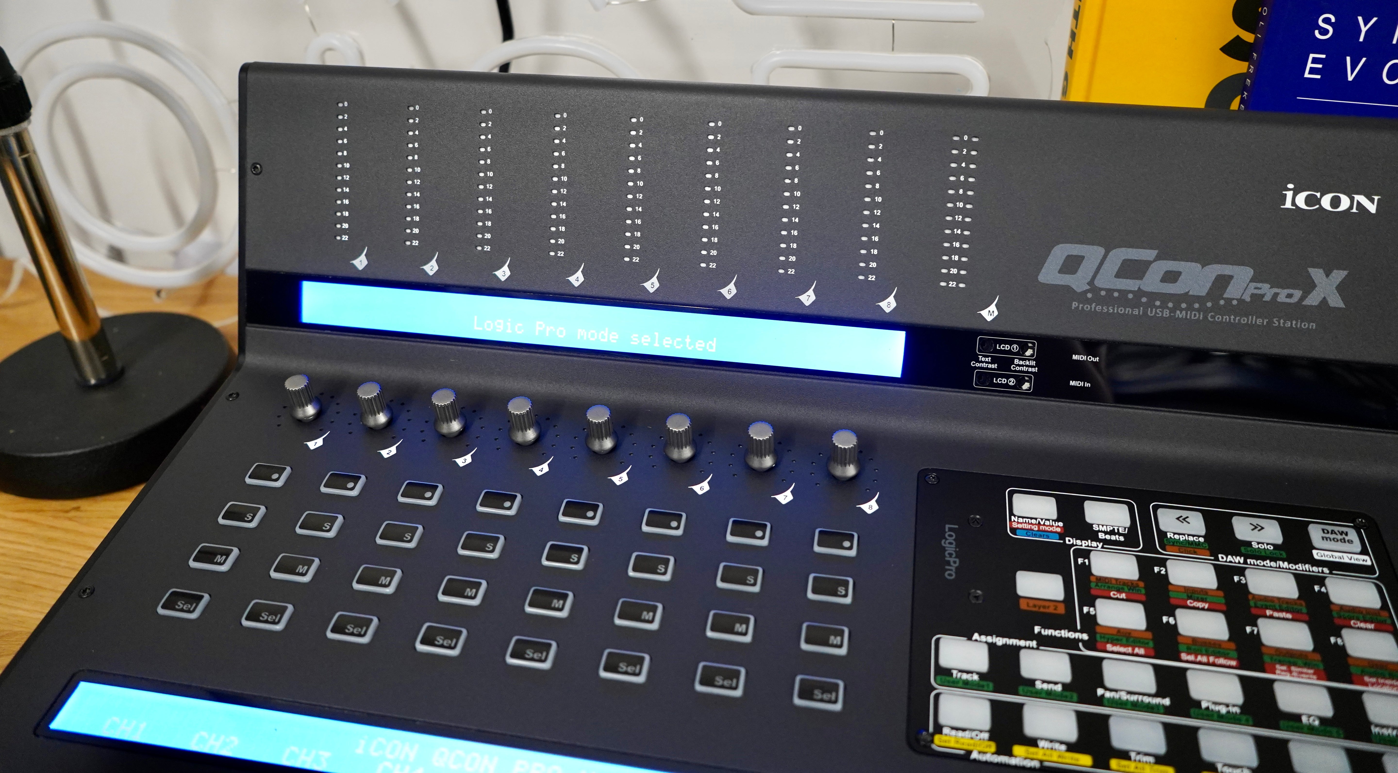 Icon Qcon Pro X