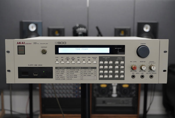 Akai S900 Sampler (Jazzcat Serviced) – Make Noise Pro Audio