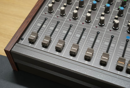 Tascam M-106