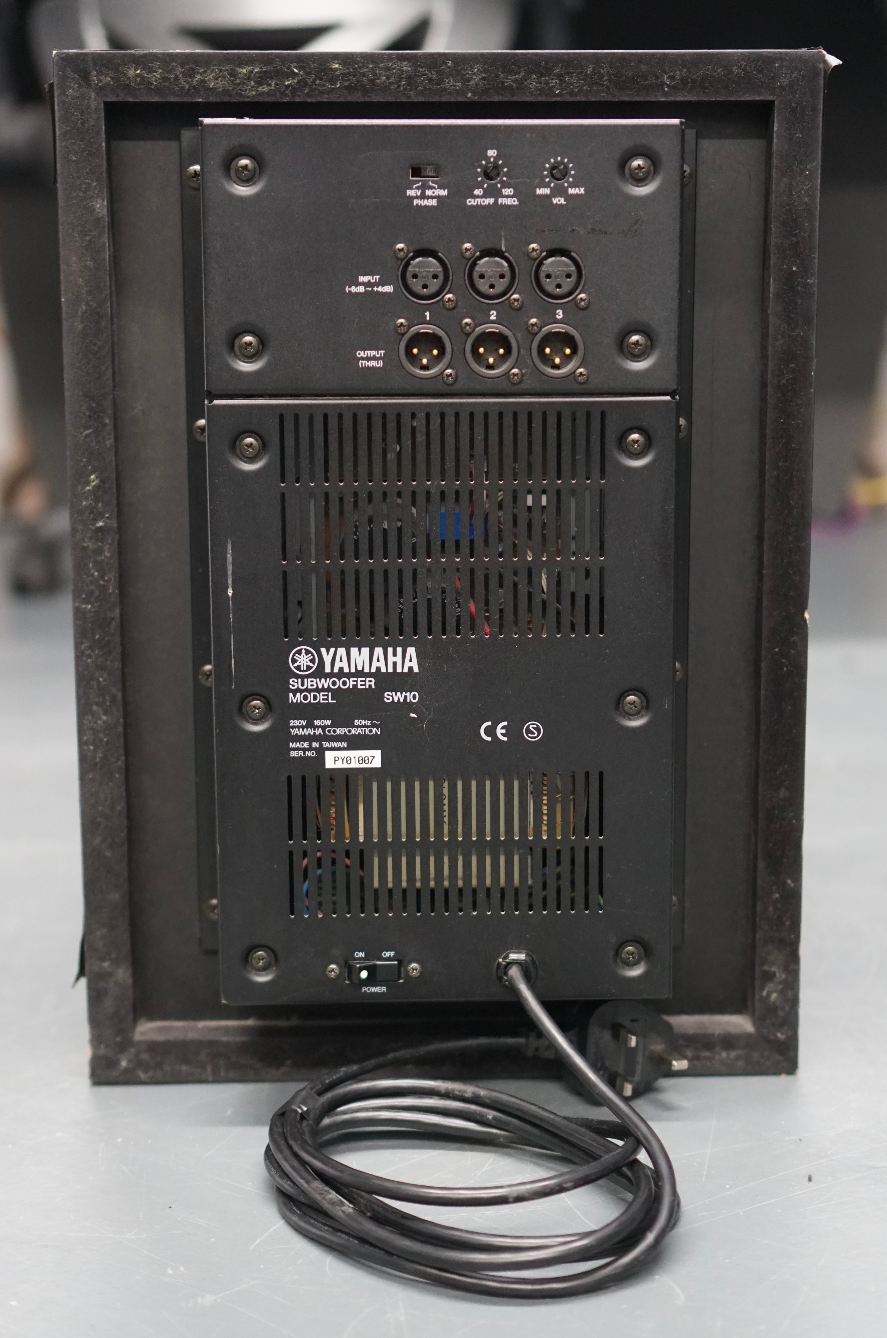 Yamaha SW10 Subwoofer