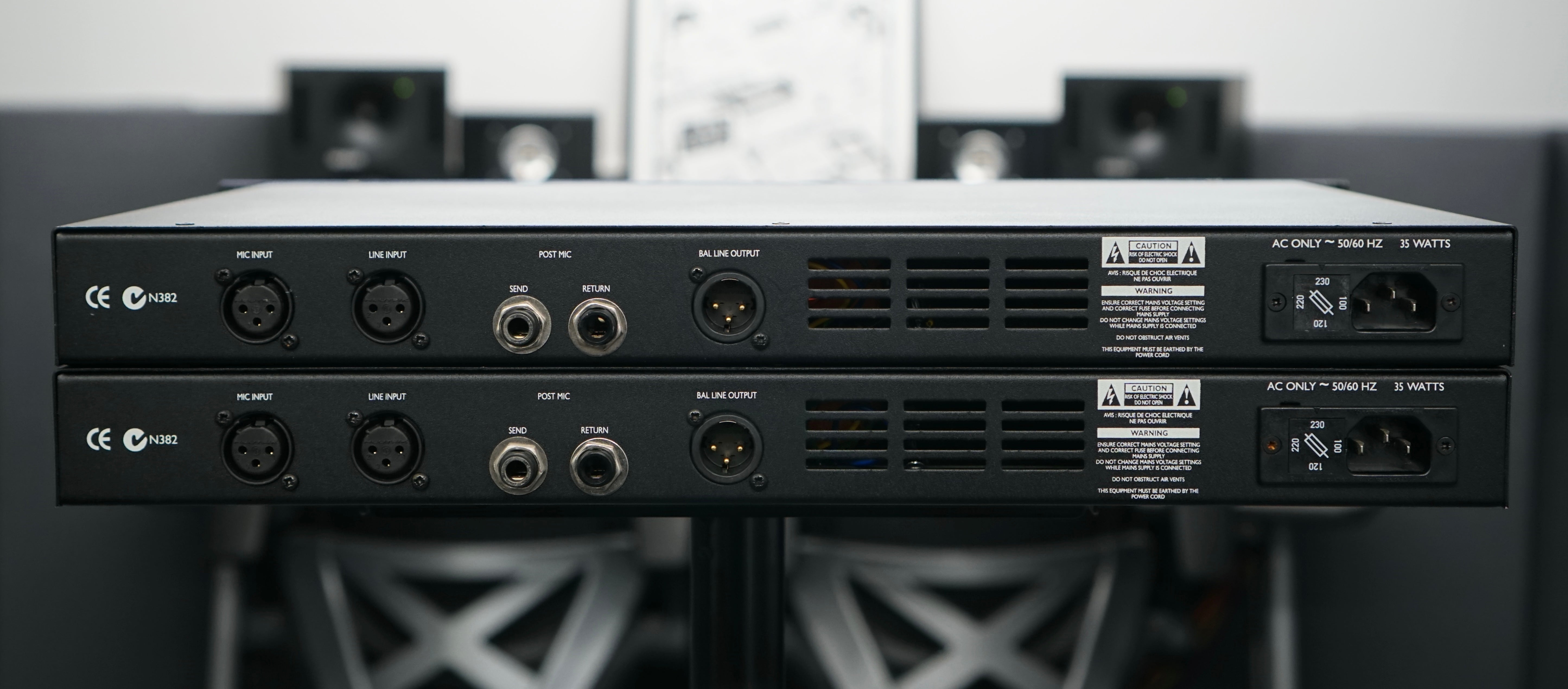 Focusrite ISA110 limited edition 国内正規品 Focusrite ISA 110 Limited Edition Stereoset ( 2 Stück im Set