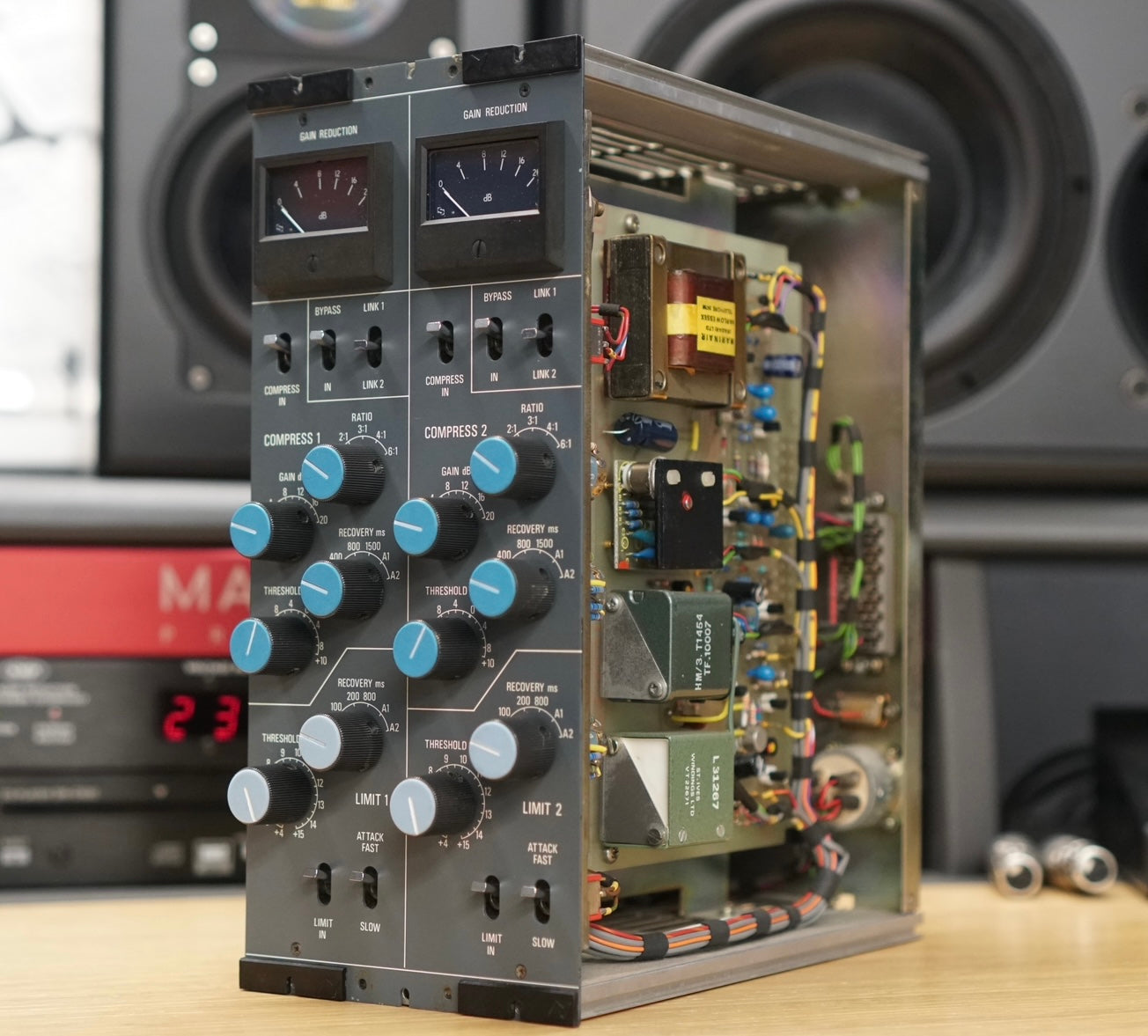 Neve 83065 Stereo Compressor