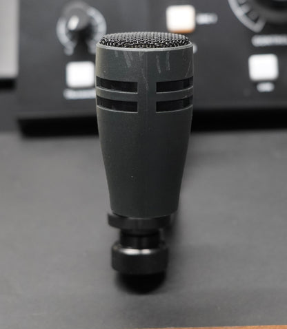 Sennheiser e604