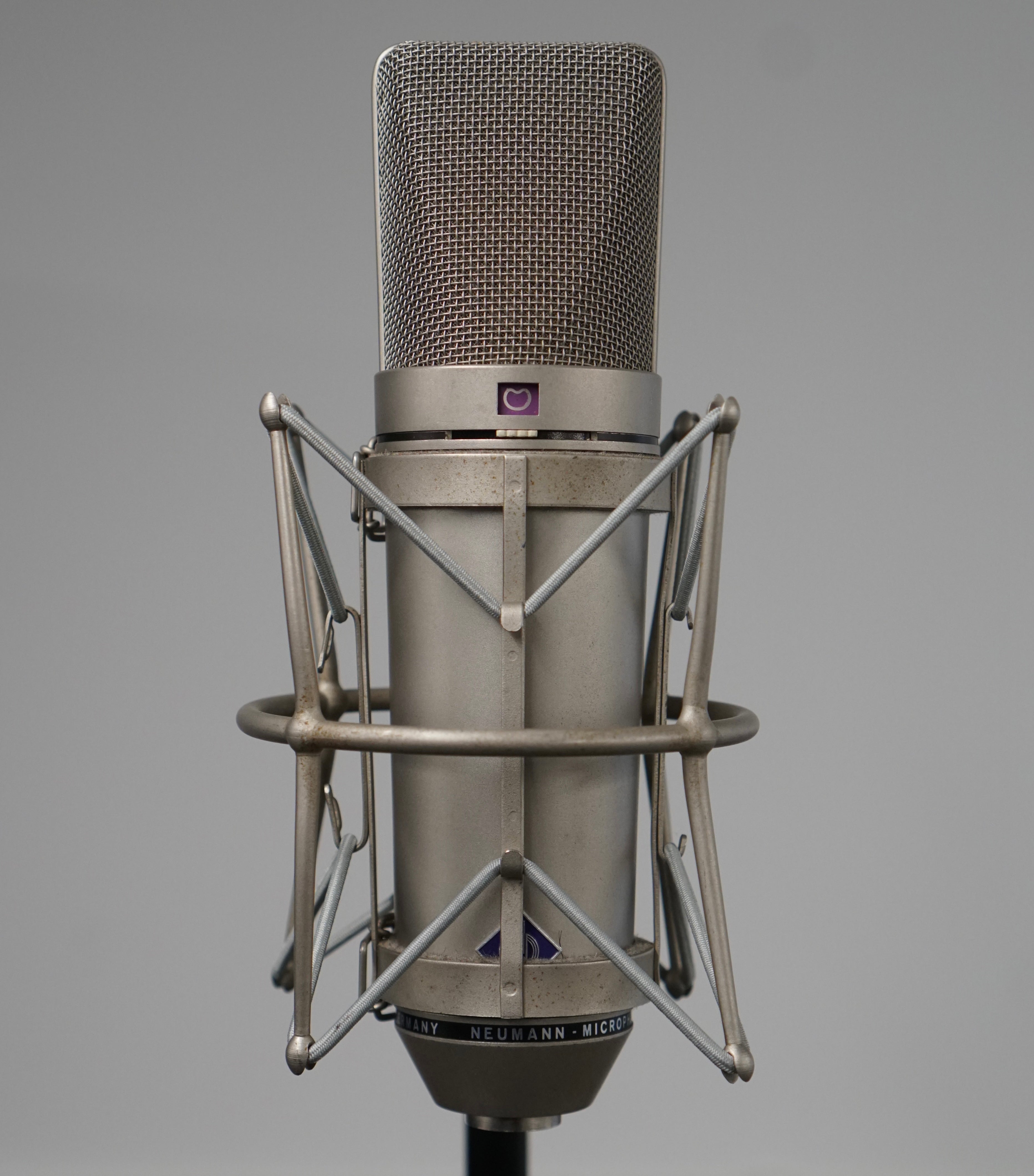 Neumann U87 (1981)