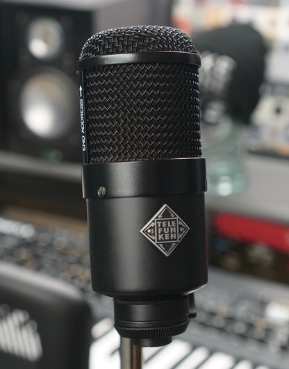 Telefunken M82