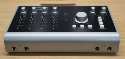 Audient iD44