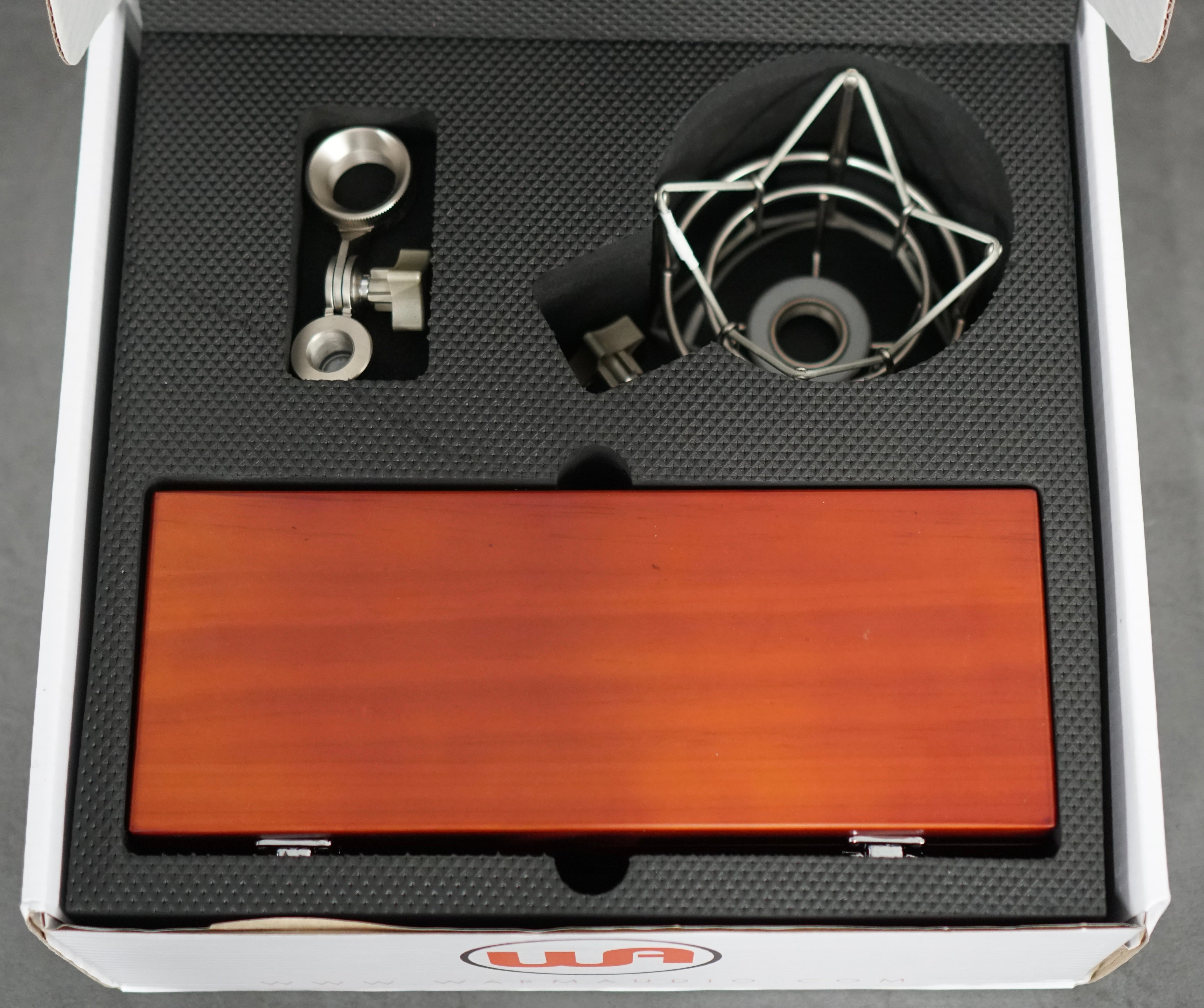 Warm Audio WA-87 R2